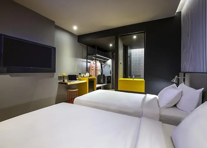 Novotel Sukhumvit 4 Hotel 4*