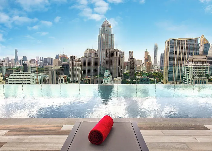 Novotel Sukhumvit 4 Hotel 4*